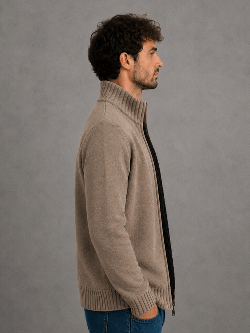 Campera Tejida con Corderito Marron Hombre